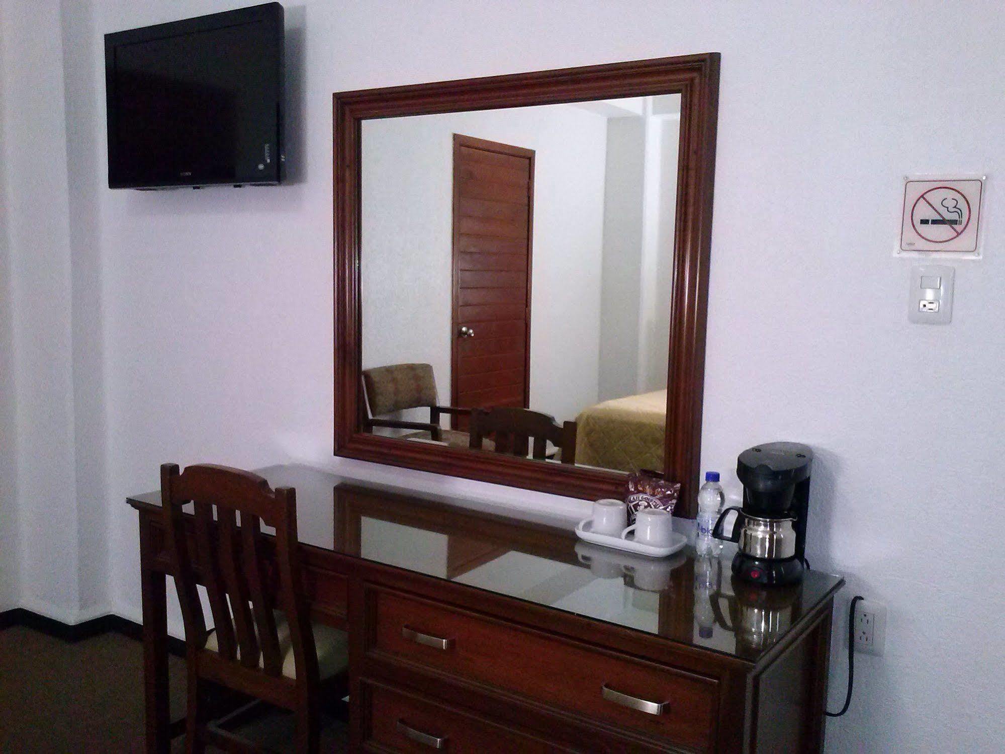 Capital O Florida Tuxpan, Veracruz Tuxpan  Екстер'єр фото