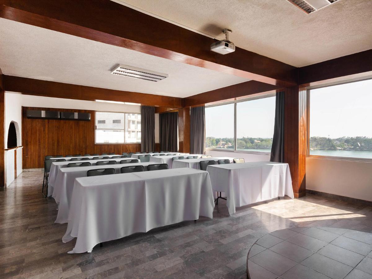 Capital O Florida Tuxpan, Veracruz Tuxpan  Екстер'єр фото