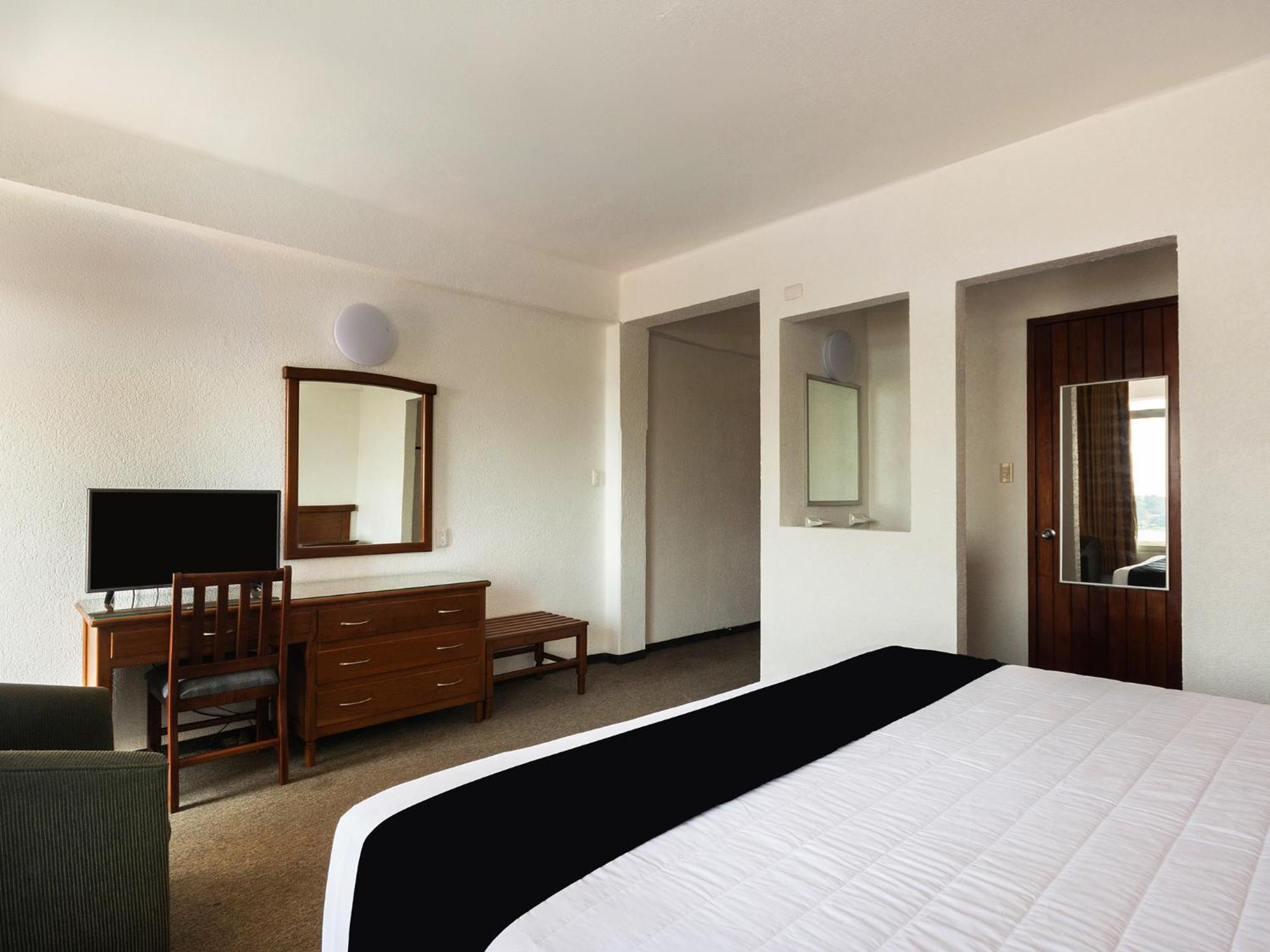 Capital O Florida Tuxpan, Veracruz Tuxpan  Екстер'єр фото